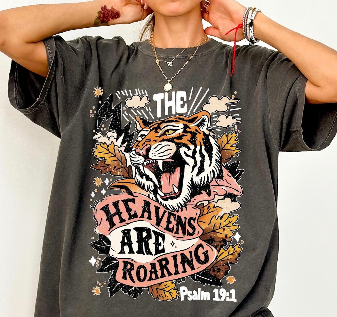The Heavens are roaring Comfort Colors T-Shirt/Crewneck